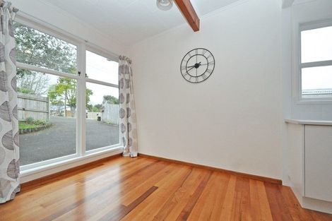 Photo of property in 19 Matama Road, Glen Eden, Auckland, 0602