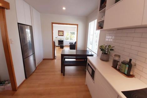 Photo of property in 35 Queen Mary Avenue, New Lynn, Auckland, 0600
