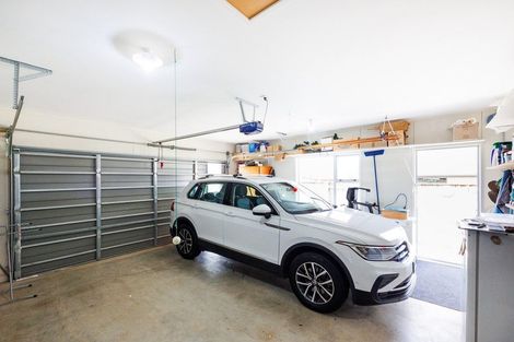 Photo of property in 2 Stonebridge Heights, Feilding, 4702