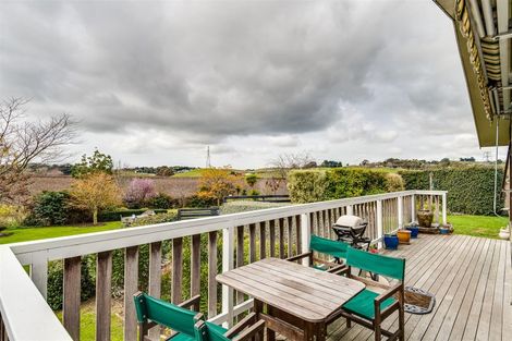 Photo of property in 977 Puketapu Road, Puketapu, Napier, 4182