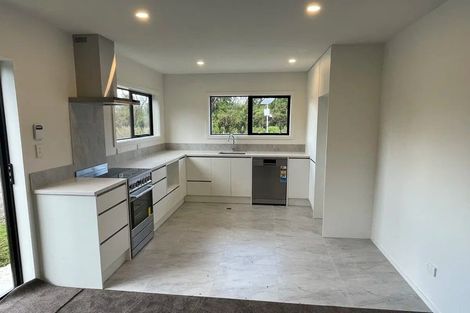 Photo of property in 7 Winnie Close, Acacia Bay, Taupo, 3330