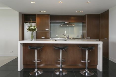 Photo of property in 3/225 Lake Terrace, Waipahihi, Taupo, 3330