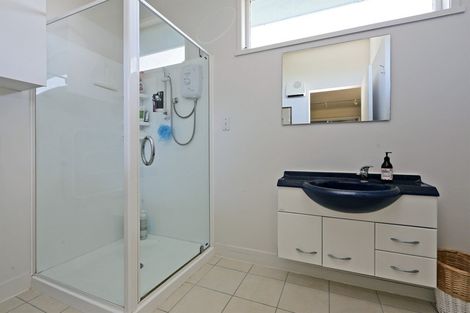 Photo of property in 2 Selwyn Road, Havelock North, 4130