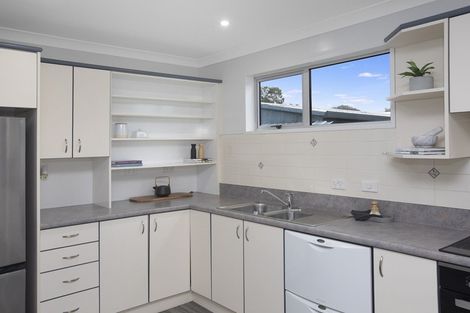 Photo of property in 37 Flemington Avenue, North New Brighton, Christchurch, 8083