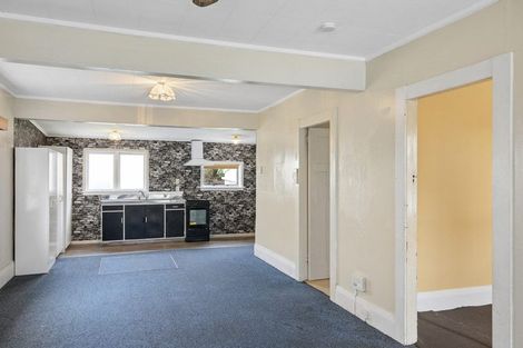 Photo of property in 232 Great South Road, Huntly, 3700