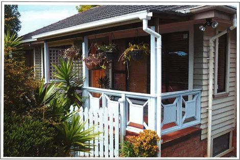 Photo of property in 154 Glenfield Road, Birkenhead, Auckland, 0626