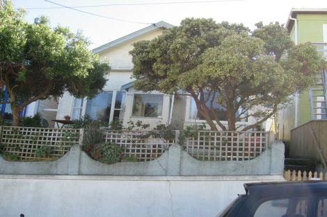 Photo of property in 81 Roxburgh Street, Mount Victoria, Wellington, 6011