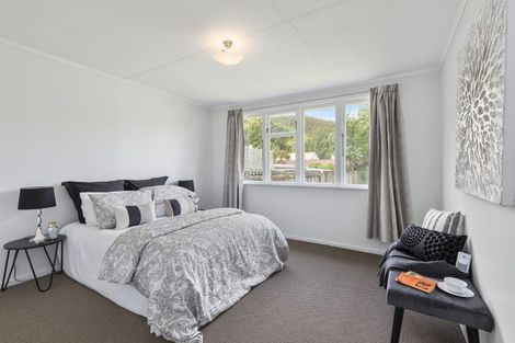 Photo of property in 392 Cambridge Terrace, Naenae, Lower Hutt, 5011