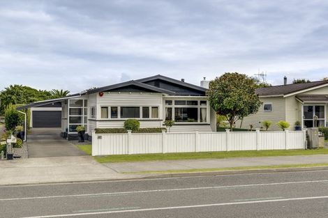 Photo of property in 27 Te Awa Avenue, Te Awa, Napier, 4110