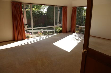 Photo of property in 255 Avonhead Road, Avonhead, Christchurch, 8042