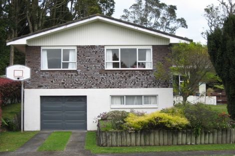 Photo of property in 10 Lombardy Place, Whalers Gate, New Plymouth, 4310