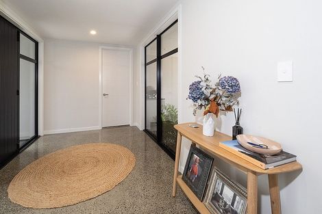 Photo of property in 15 Lake View Terrace, Huntingdon, Ashburton, 7774