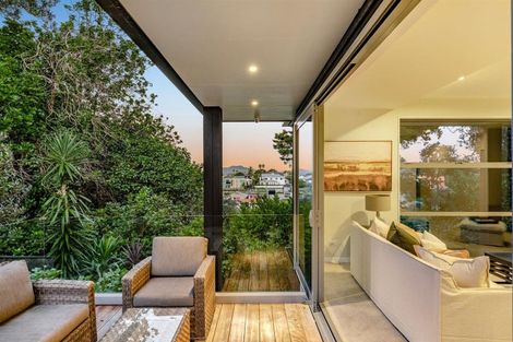 Photo of property in 7a Prospect Terrace, Milford, Auckland, 0620