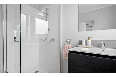 Photo of property in 1 Lancewood Drive, Halswell, Christchurch, 8025