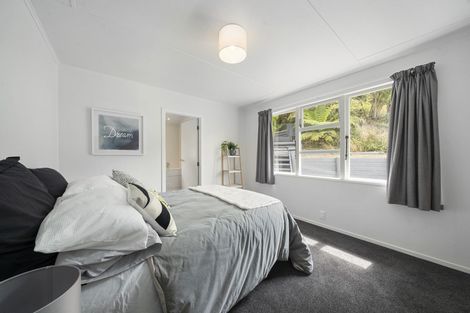 Photo of property in 33 Kairanga Crescent, Wainuiomata, Lower Hutt, 5014