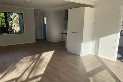 Photo of property in 281 One Tree Point Road, One Tree Point, 0118