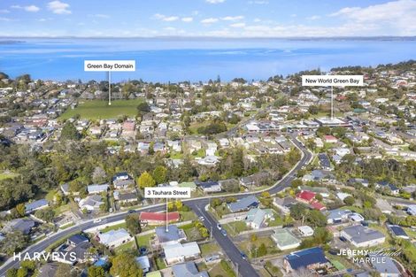 Photo of property in 3 Tauhara Street, Green Bay, Auckland, 0604