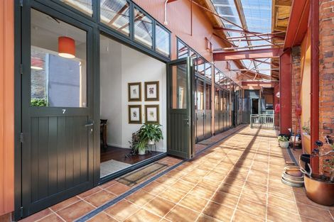 Photo of property in Courtenay Mews Apartments, 7/14 Alpha Street, Te Aro, Wellington, 6011