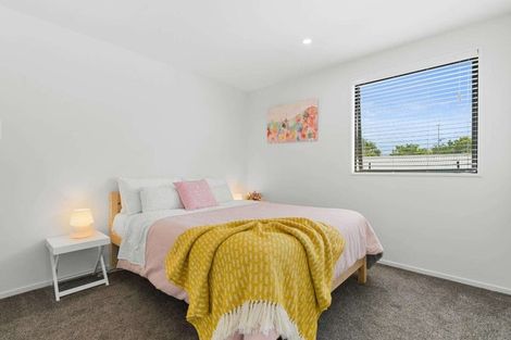 Photo of property in 2/58 Division Street, Riccarton, Christchurch, 8041