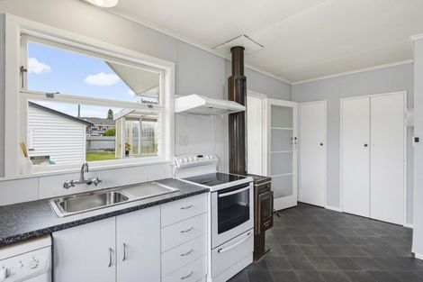 Photo of property in 9 Duke Street, Levin, 5510
