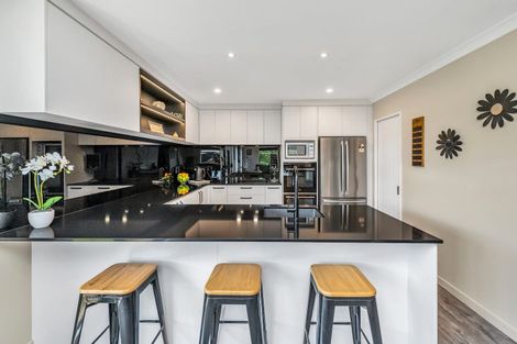 Photo of property in 13 Cressy Place, Darfield, 7510