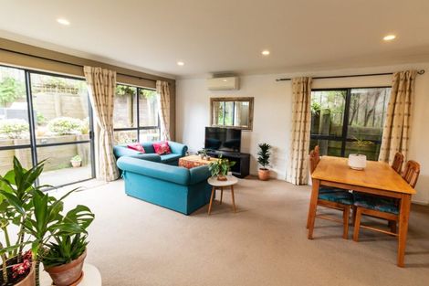 Photo of property in 57 Woodhouse Avenue, Karori, Wellington, 6012