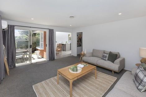 Photo of property in 2/111 Paparoa Street, Papanui, Christchurch, 8053