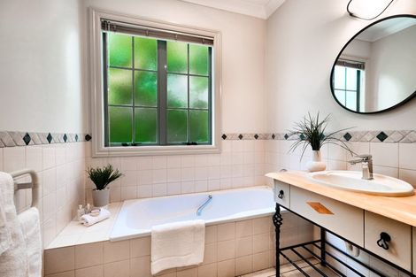 Photo of property in 21 Te Hoe Grove, Pinehill, Auckland, 0632