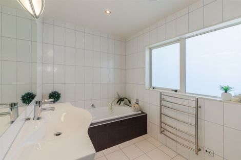 Photo of property in 56 Kotuku Drive, Paraparaumu Beach, Paraparaumu, 5032