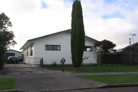 Photo of property in 27 Willowstream Grove, Cloverlea, Palmerston North, 4412