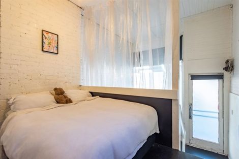 Photo of property in 106 Aro Street, Aro Valley, Wellington, 6021