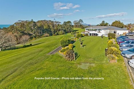 Photo of property in 280a East Coast Road, Forrest Hill, Auckland, 0620
