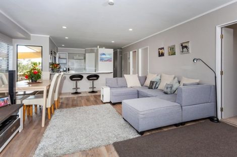 Photo of property in 2 Morcom Drive, Cooks Beach, Whitianga, 3591