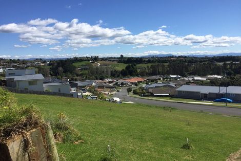 Photo of property in 73 Oteki Park Drive, Welcome Bay, Tauranga, 3112