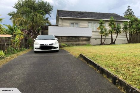Photo of property in 17 Blacklock Avenue, Henderson, Auckland, 0612