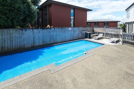 Photo of property in 6k Carlton Gore Road, Grafton, Auckland, 1023