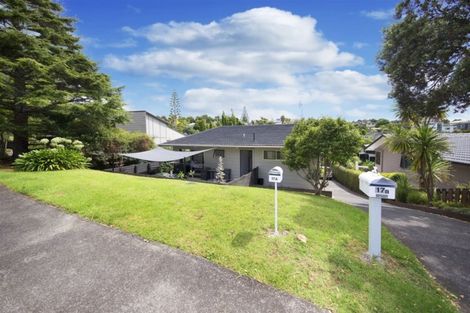 Photo of property in 1/17 Tiri View Place, Waiake, Auckland, 0630