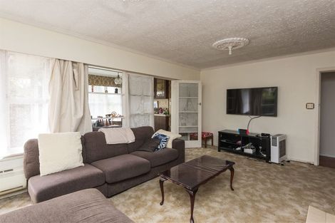 Photo of property in 35 Sevenoaks Drive, Bryndwr, Christchurch, 8053