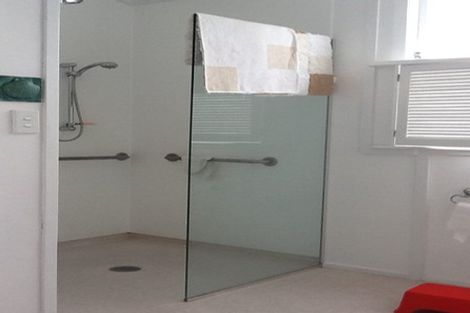 Photo of property in 27 Rauparaha Street, Waikanae Beach, Waikanae, 5036