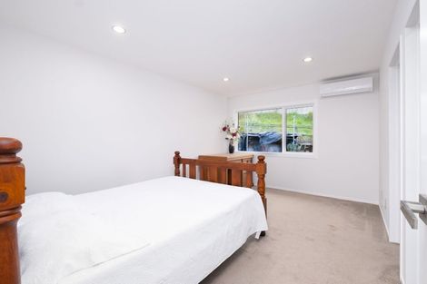 Photo of property in 108 Keri Vista Rise, Papakura, 2110