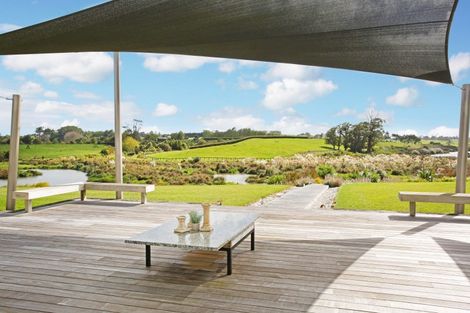 Photo of property in 80a Blackbridge Road, Karaka, Papakura, 2580