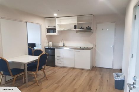 Photo of property in Empire Apartments, 1520/21 Whitaker Place, Grafton, Auckland, 1010