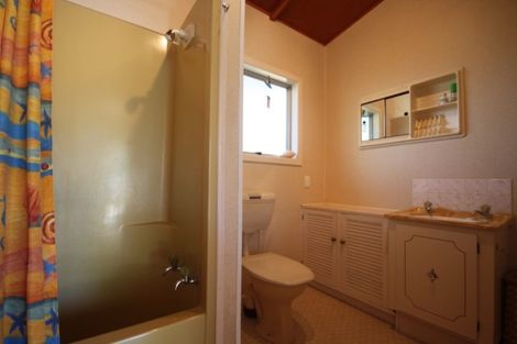 Photo of property in 24 Lowe Park Lane, Pauanui, Hikuai, 3579