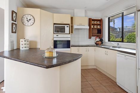 Photo of property in 15b Chatsfield Place, Te Kamo, Whangarei, 0112
