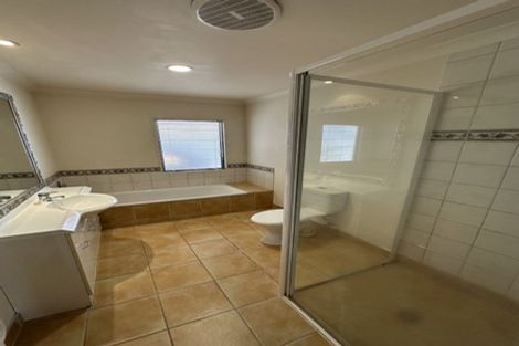 Photo of property in 27 Seneca Court, Golflands, Auckland, 2013