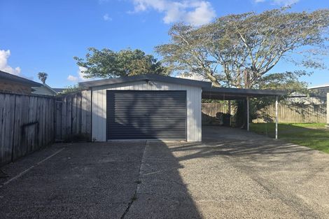 Photo of property in 4 Braeburn Place, Takanini, 2112