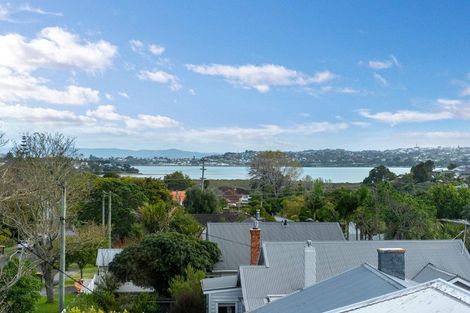 Photo of property in 16c Egremont Street, Belmont, Auckland, 0622