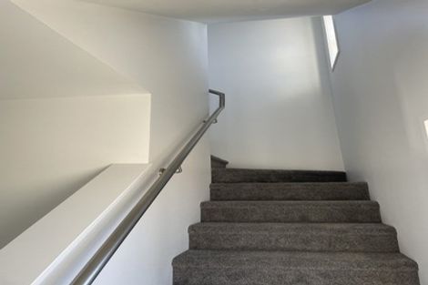 Photo of property in 8/22 Yeovil Road, Te Atatu Peninsula, Auckland, 0610