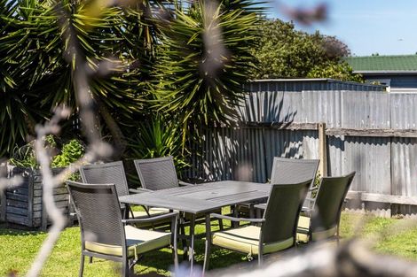 Photo of property in 16 Hitchings Avenue, Onekawa, Napier, 4110