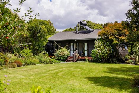 Photo of property in 118 Wiroa Road, Kerikeri, 0293